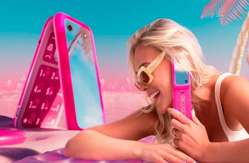 Barbie y Nokia lanzan un celular plegable, diseñado para la desconexión digital